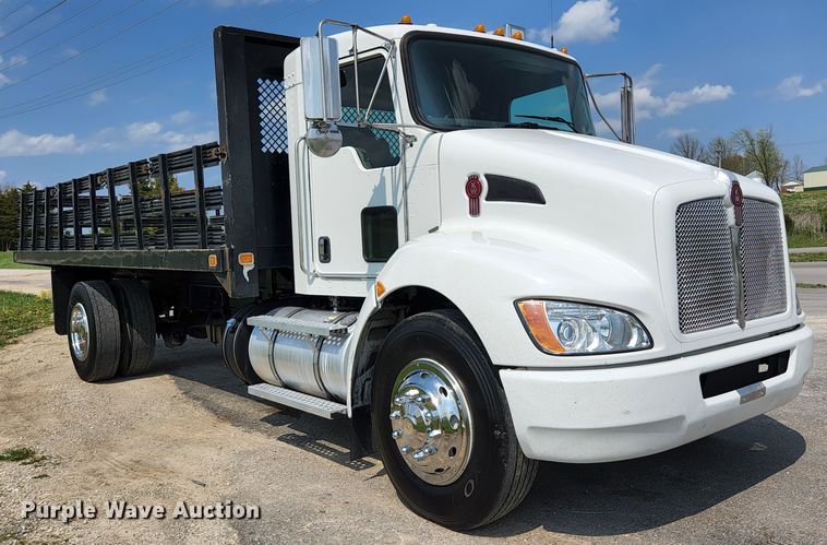 image for item KE9780 2017 Kenworth T370  flatbed truck