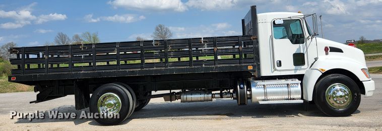 image for item KE9780 2017 Kenworth T370  flatbed truck