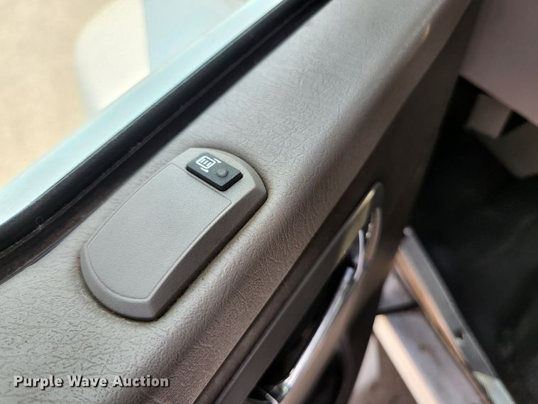 image for item KE9780 2017 Kenworth T370  flatbed truck