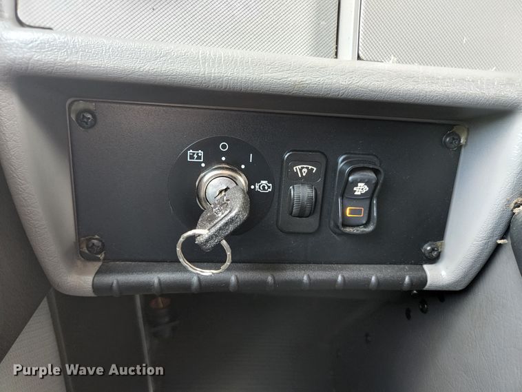 image for item KE9780 2017 Kenworth T370  flatbed truck