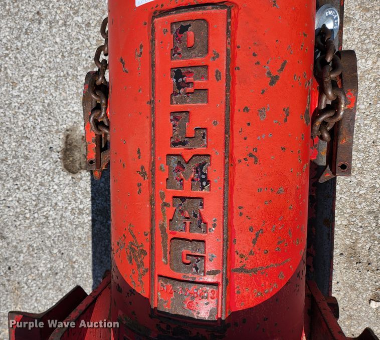 image for item KE9788 Delmag D12-32  pile hammer