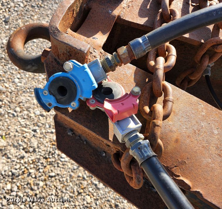 image for item KE9789 1998 Towmaster T-50  equipment trailer