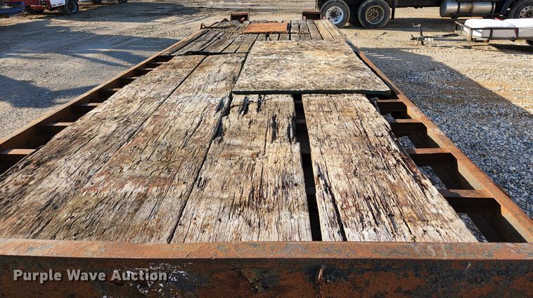 image for item KE9789 1998 Towmaster T-50  equipment trailer