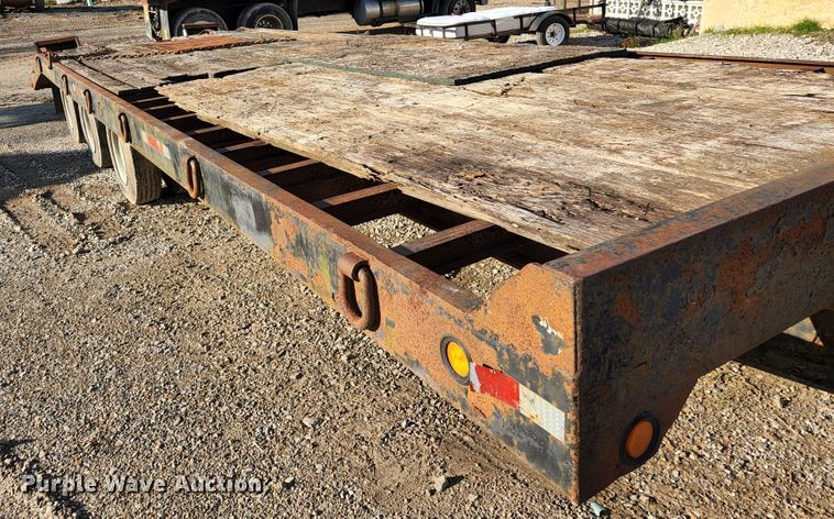 image for item KE9789 1998 Towmaster T-50  equipment trailer