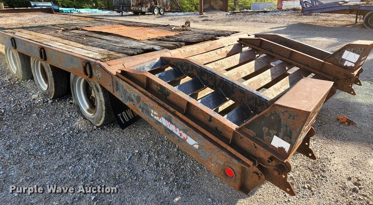 image for item KE9789 1998 Towmaster T-50  equipment trailer