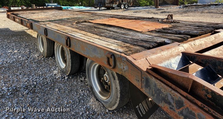 image for item KE9789 1998 Towmaster T-50  equipment trailer