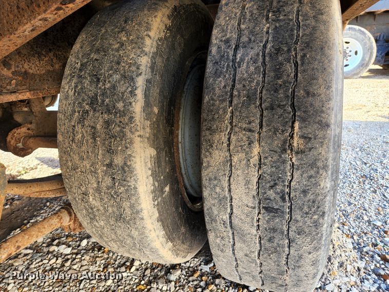 image for item KE9789 1998 Towmaster T-50  equipment trailer