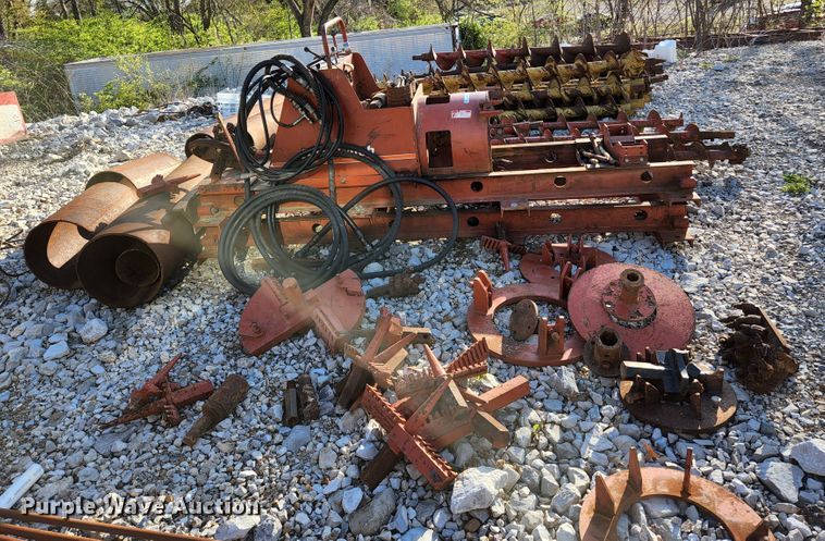 image for item KE9790 Ditch Witch 210 Earth Auger