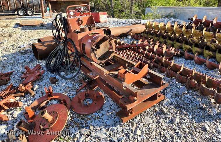 image for item KE9790 Ditch Witch 210 Earth Auger