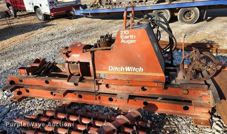 image for item KE9790 Ditch Witch 210 Earth Auger