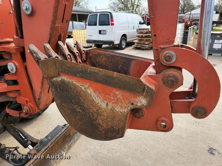 image for item KE9792 2013 Ditch Witch RT80  trencher
