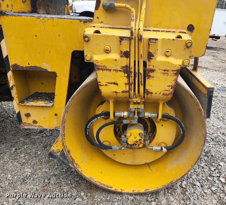 image for item KE9843 Bomag BW120AD  double drum vibratory roller