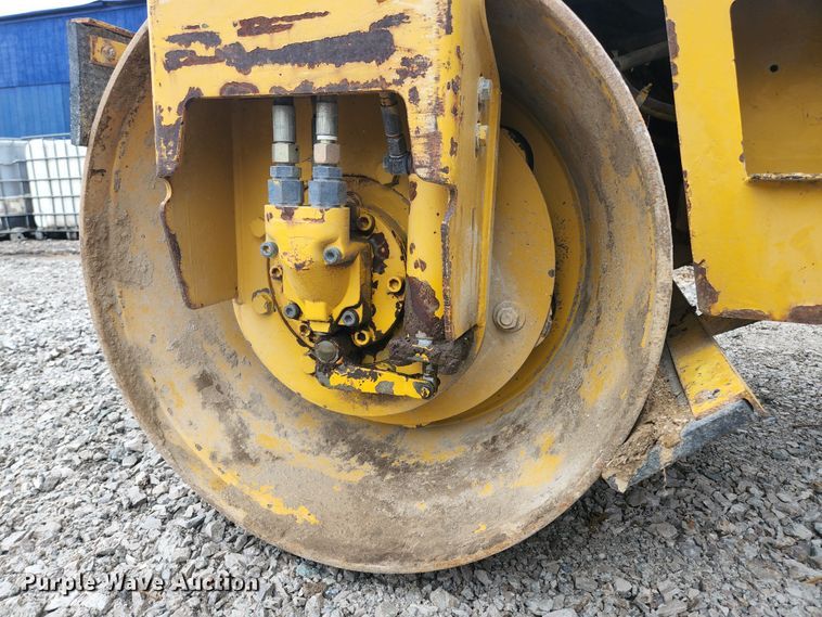 image for item KE9843 Bomag BW120AD  double drum vibratory roller