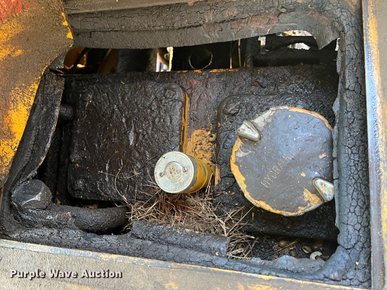 image for item KG9885 1982 Fiat-Allis FR12  wheel loader