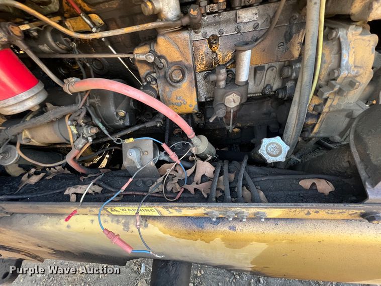 image for item KG9885 1982 Fiat-Allis FR12  wheel loader