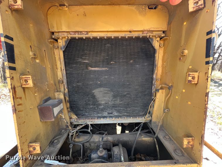 image for item KG9885 1982 Fiat-Allis FR12  wheel loader