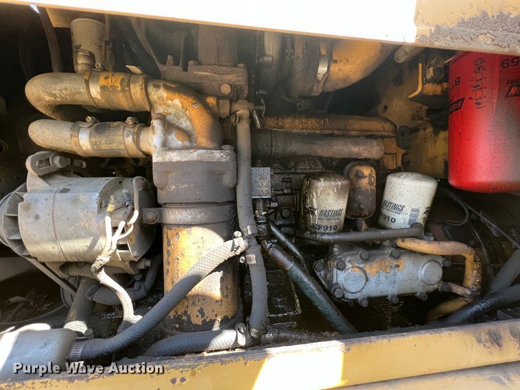 image for item KG9885 1982 Fiat-Allis FR12  wheel loader