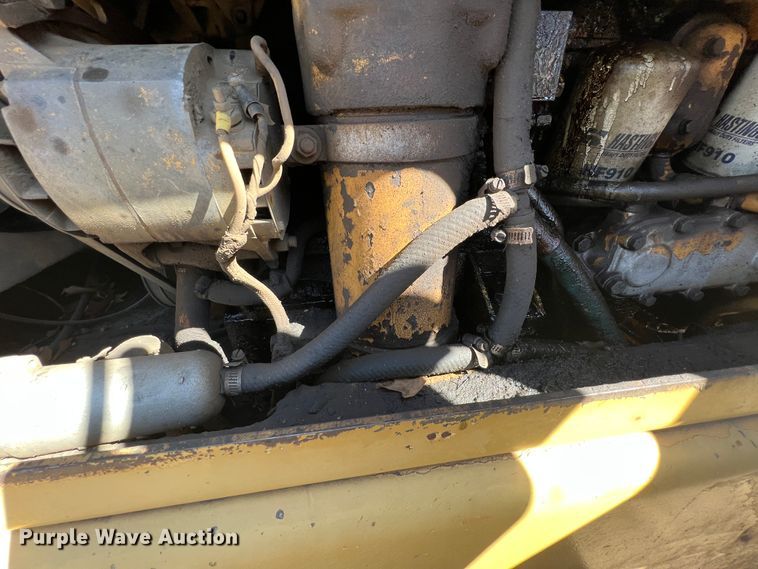 image for item KG9885 1982 Fiat-Allis FR12  wheel loader