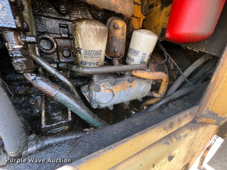 image for item KG9885 1982 Fiat-Allis FR12  wheel loader