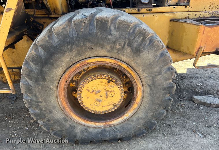 image for item KG9885 1982 Fiat-Allis FR12  wheel loader