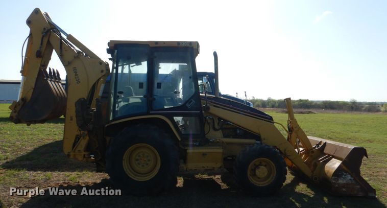 image for item KP9177 2002 Caterpillar 420D  backhoe