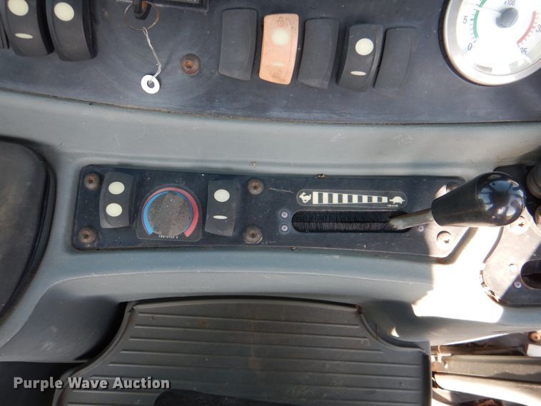 image for item KP9177 2002 Caterpillar 420D  backhoe