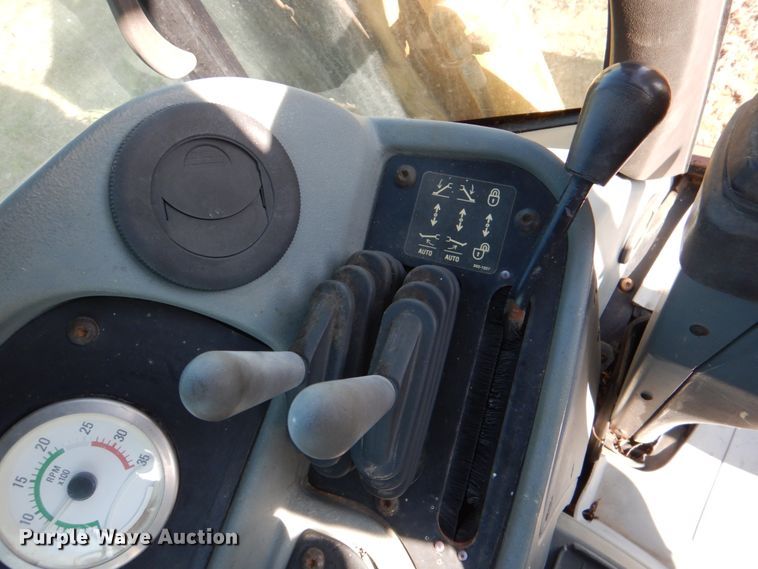 image for item KP9177 2002 Caterpillar 420D  backhoe