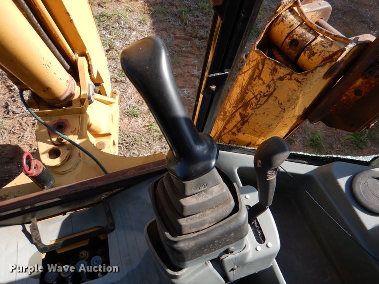 image for item KP9177 2002 Caterpillar 420D  backhoe