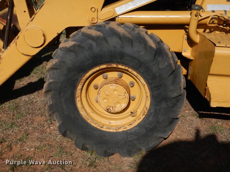 image for item KP9177 2002 Caterpillar 420D  backhoe