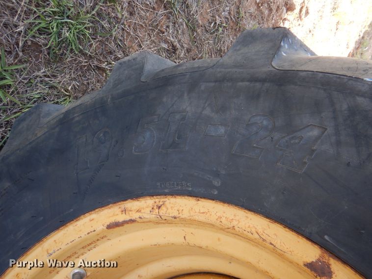 image for item KP9177 2002 Caterpillar 420D  backhoe