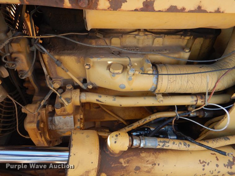 image for item KP9180 1989 Caterpillar D3C  dozer