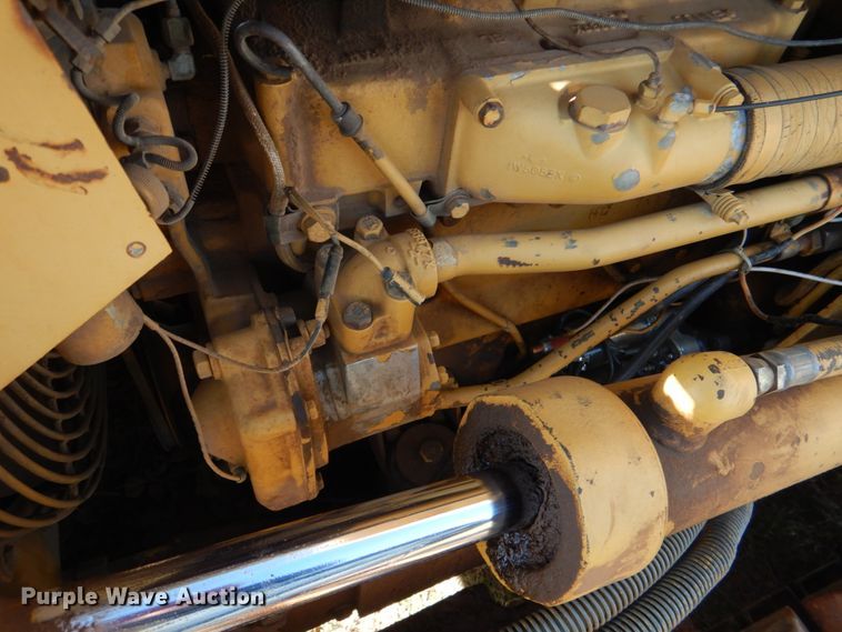 image for item KP9180 1989 Caterpillar D3C  dozer