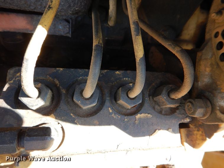 image for item KP9180 1989 Caterpillar D3C  dozer