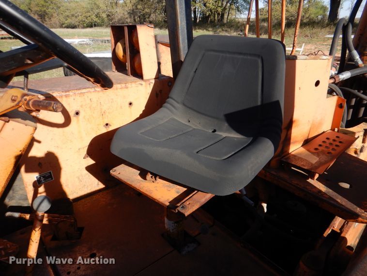 image for item KP9181 1975 Case 580B  backhoe