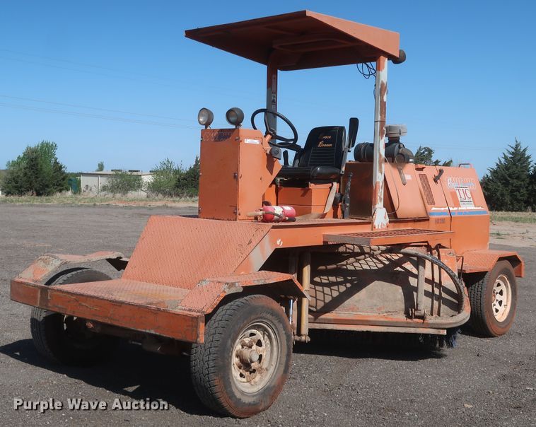 image for item KR9762 2007 Broce RJ350  broom