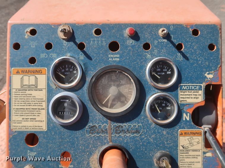 image for item KR9762 2007 Broce RJ350  broom