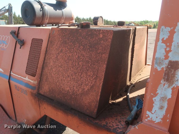 image for item KR9762 2007 Broce RJ350  broom