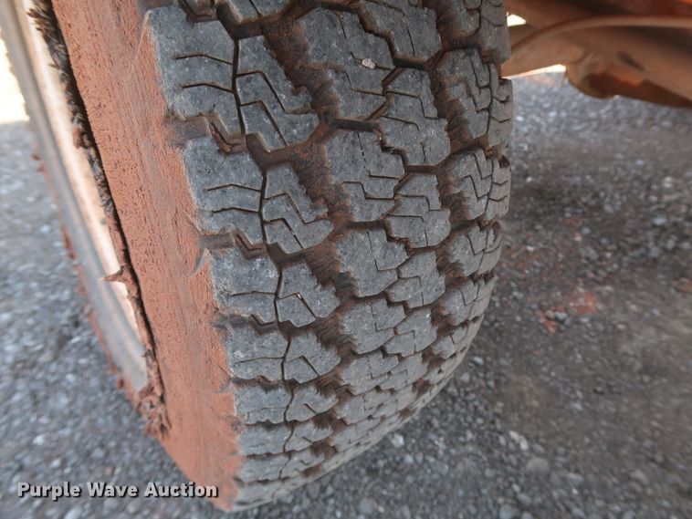 image for item KR9762 2007 Broce RJ350  broom