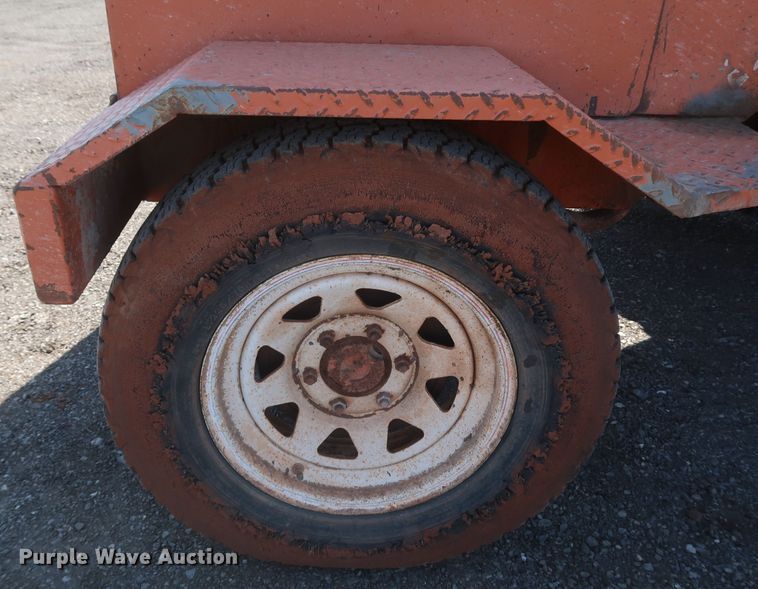 image for item KR9762 2007 Broce RJ350  broom