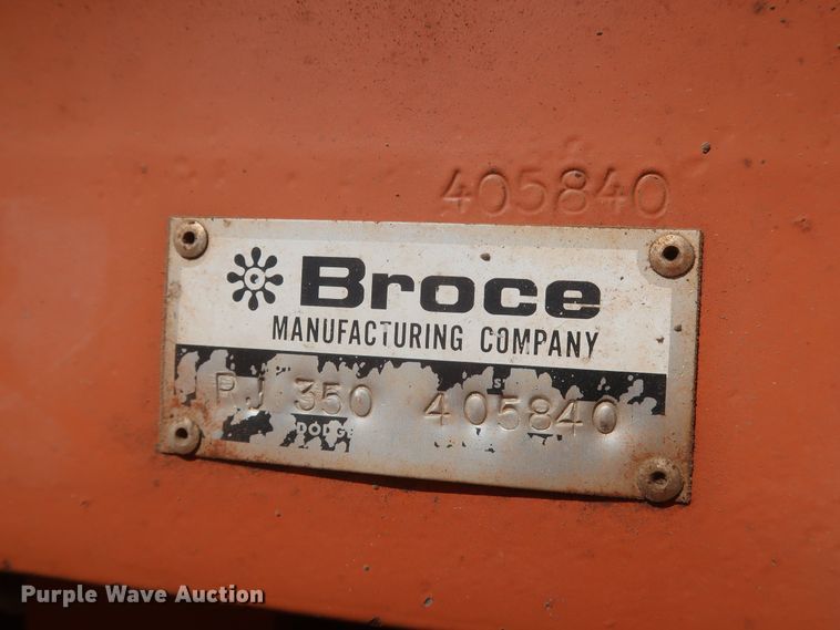 image for item KR9762 2007 Broce RJ350  broom