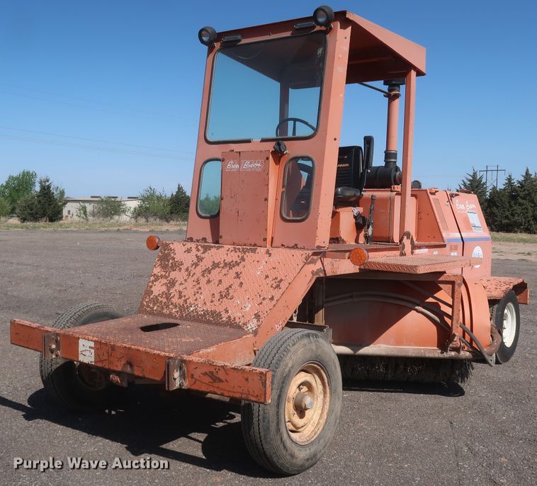 image for item KR9763 2001 Broce RJ350  broom