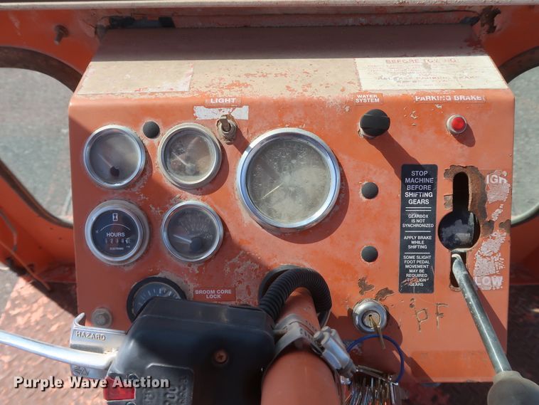 image for item KR9763 2001 Broce RJ350  broom