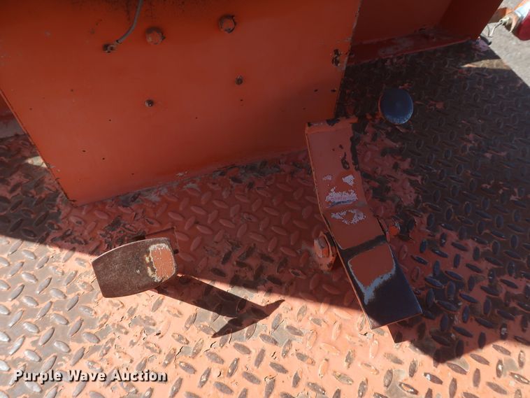 image for item KR9763 2001 Broce RJ350  broom