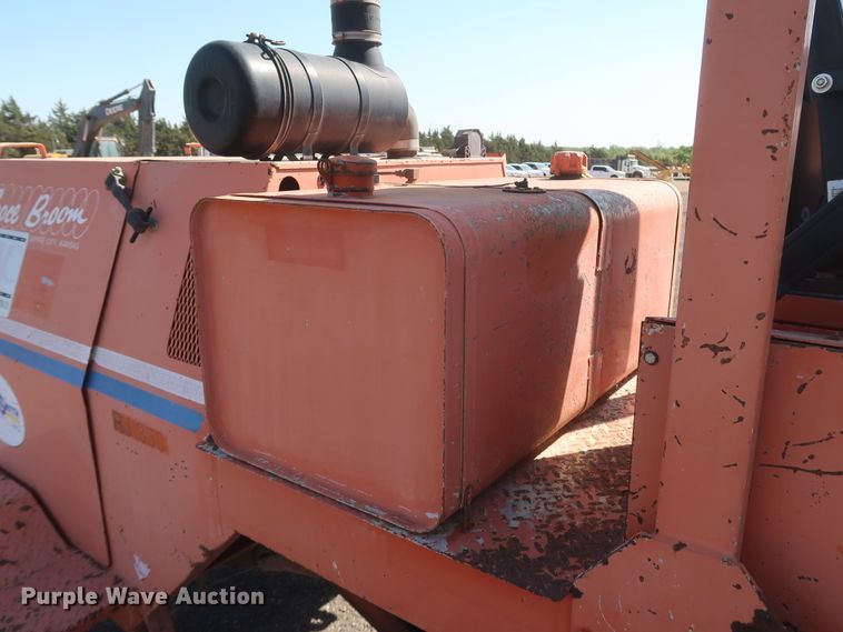 image for item KR9763 2001 Broce RJ350  broom