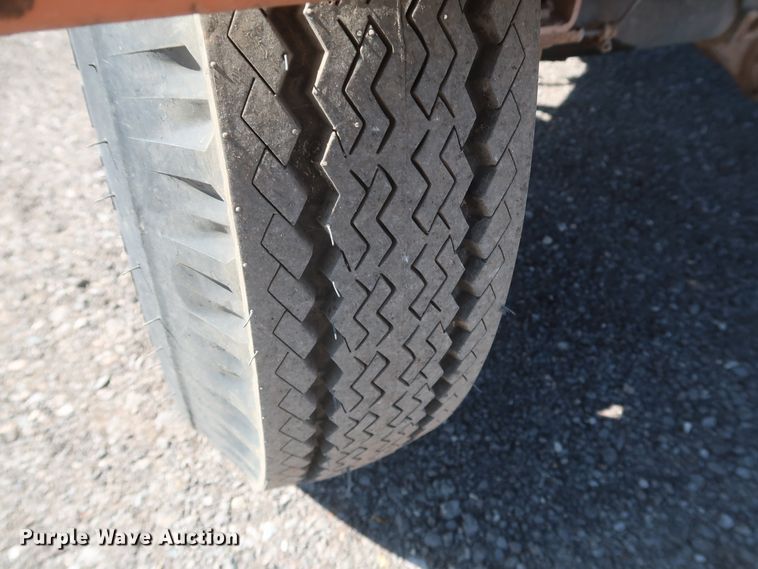 image for item KR9763 2001 Broce RJ350  broom