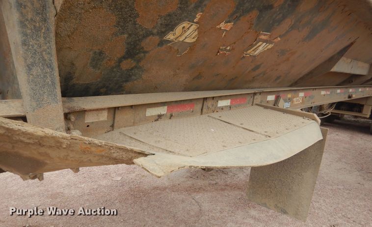 image for item KT9076 2007 Side Dump Industries  side dump trailer