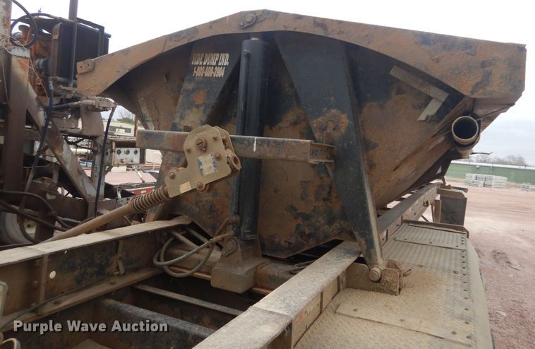 image for item KT9076 2007 Side Dump Industries  side dump trailer