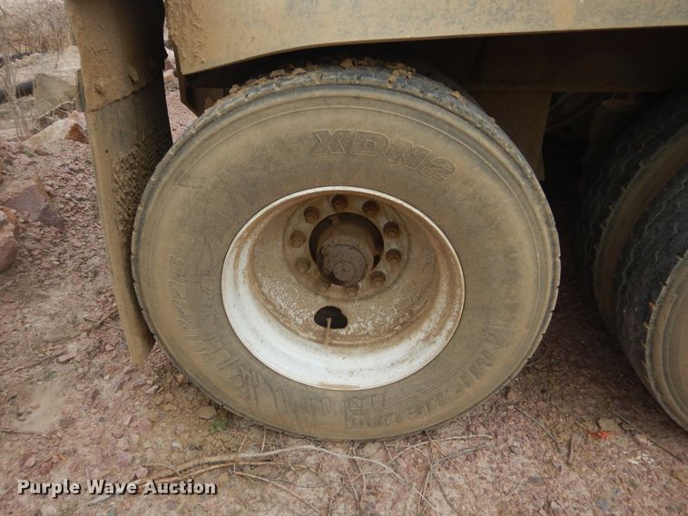 image for item KT9076 2007 Side Dump Industries  side dump trailer