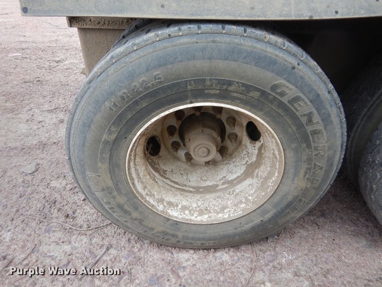 image for item KT9076 2007 Side Dump Industries  side dump trailer