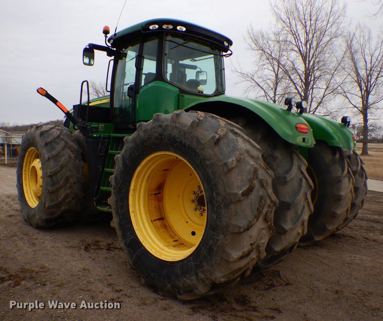 image for item KT9086 2012 John Deere 9560R  Scraper Special 4WD tractor